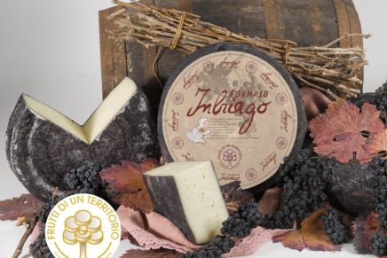 Formajo Inbriago, the cheese matured into wine